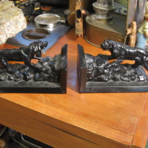 L. V. Aronson Hunting Dog Bookends