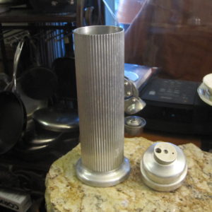 Emson Eezee Pour Cocktail Shaker