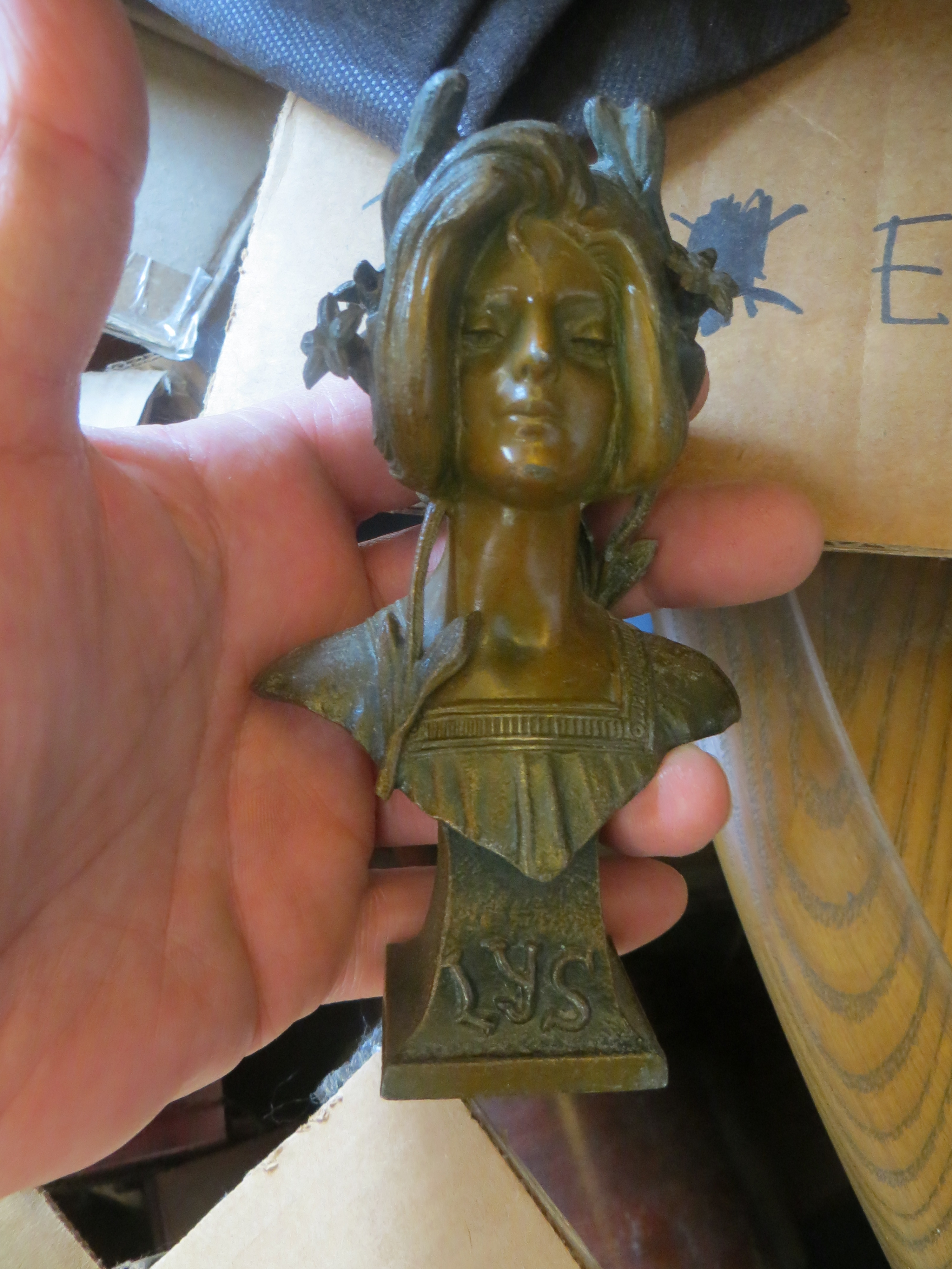 Antique Art Nouveau Bronze Lady Lys Bust Figurine